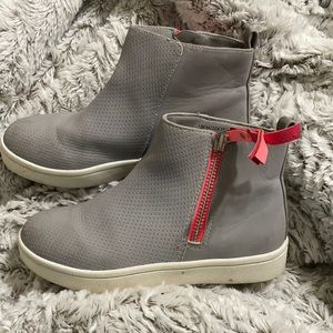 Girls 13 M bootie